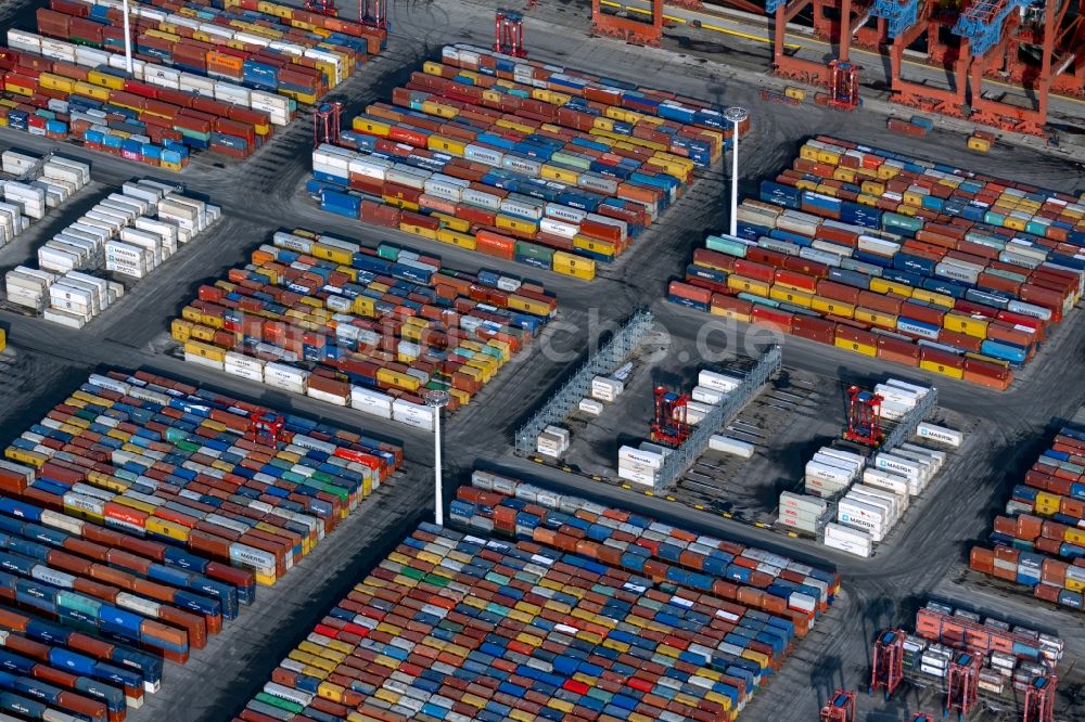 Luftaufnahme Hamburg - Containerterminal im Containerhafen des Überseehafen Burchardkai von Eurogate im Ortsteil Waltershof in Hamburg, Deutschland