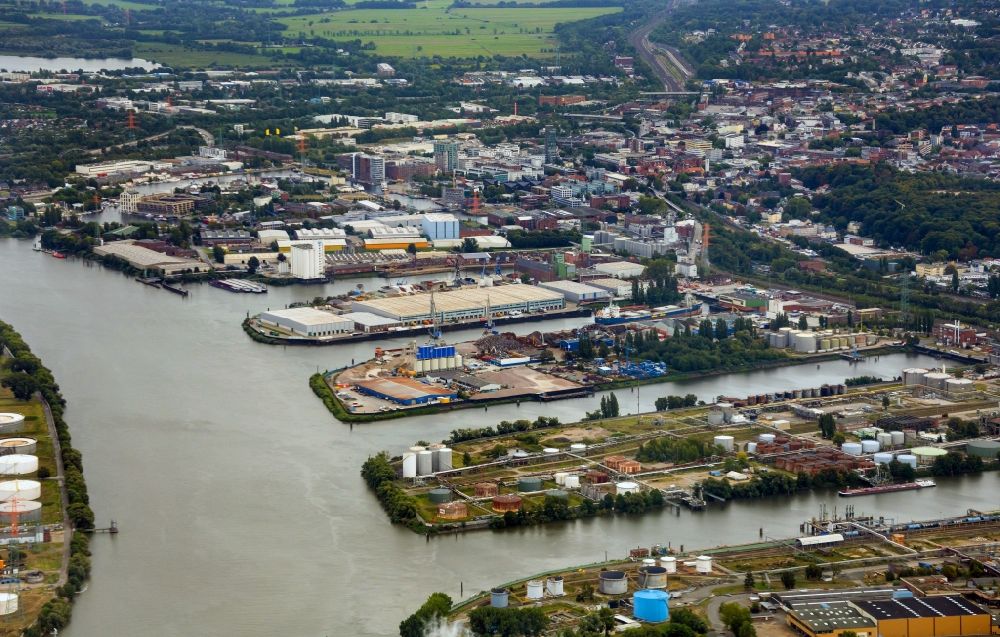 Hamburg von oben - Containerterminal im Containerhafen des Überseehafen der EUROGATE Container Terminal Hamburg GmbH in Hamburg