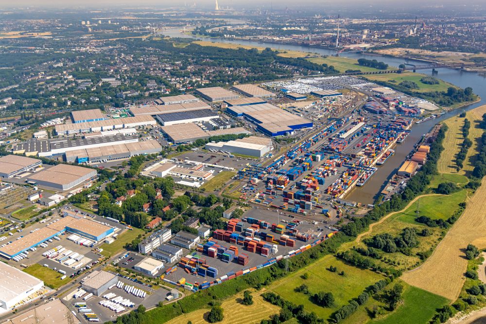 Luftaufnahme Duisburg - Containerterminal im Containerhafen des Binnenhafen Duisburg Intermodal Terminal (DIT) in Duisburg im Bundesland Nordrhein-Westfalen