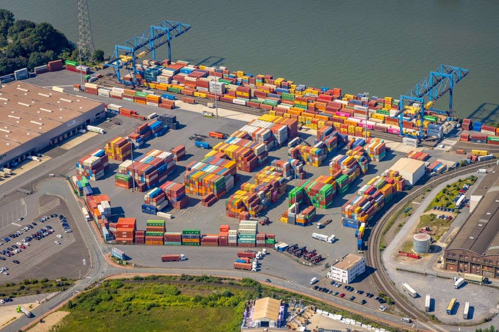 Luftbild Duisburg - Containerterminal im Containerhafen des Binnenhafen logport der DIT Duisburg Intermodal Terminal GmbH in Duisburg im Bundesland Nordrhein-Westfalen