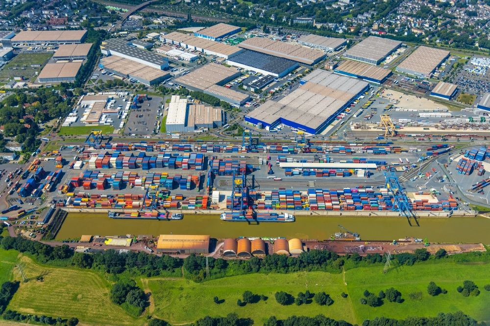 Luftaufnahme Duisburg - Containerterminal im Containerhafen des Binnenhafen logport der DIT Duisburg Intermodal Terminal GmbH in Duisburg im Bundesland Nordrhein-Westfalen