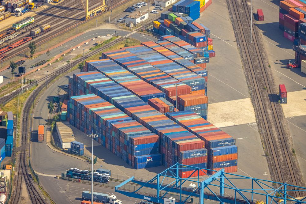 Luftbild Duisburg - Containerterminal im Containerhafen des Binnenhafen logport der DIT Duisburg Intermodal Terminal GmbH in Duisburg im Bundesland Nordrhein-Westfalen