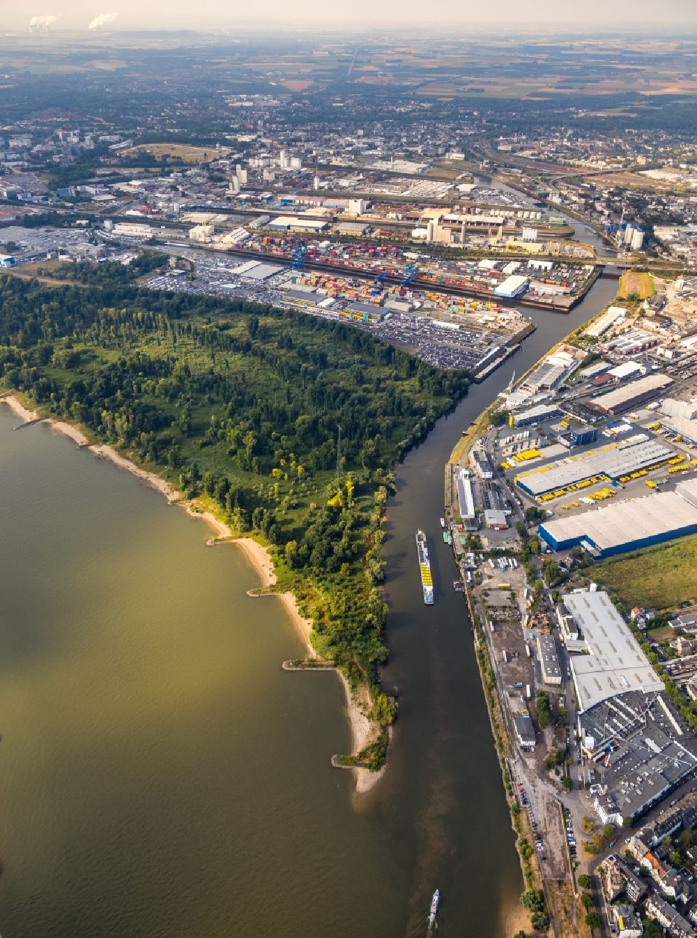 Luftbild Neuss - Containerterminal im Containerhafen des Binnenhafen in Neuss im Bundesland Nordrhein-Westfalen, Deutschland