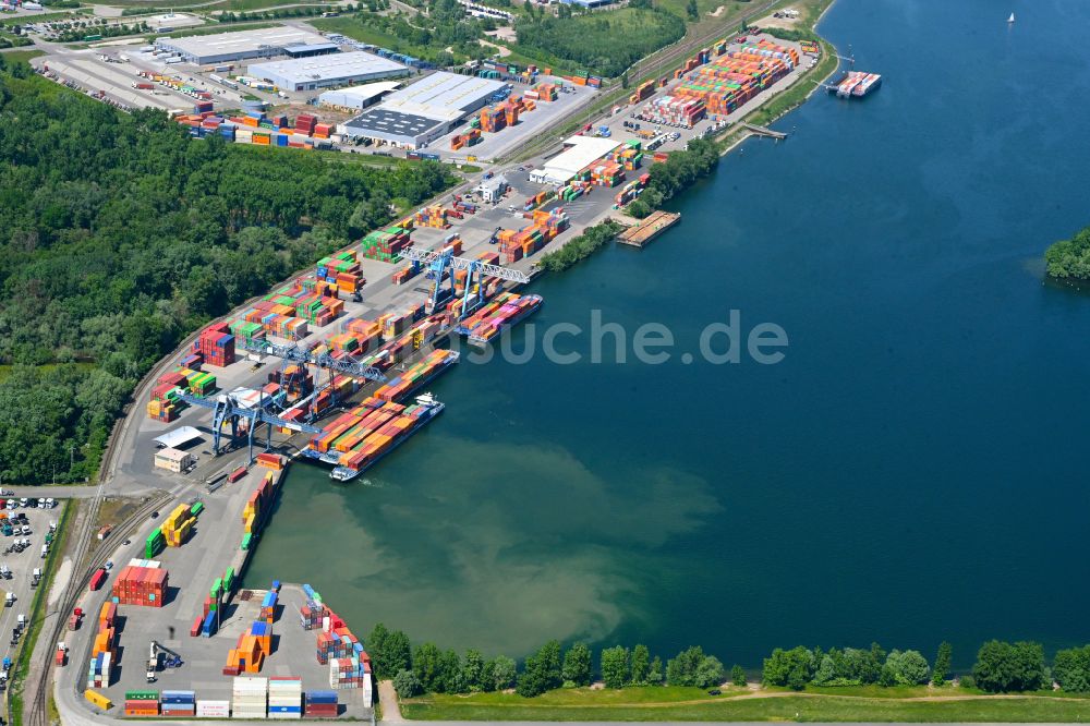 Wörth am Rhein aus der Vogelperspektive: Containerterminal im Containerhafen am Landeshafen in Wörth im Bundesland Rheinland-Pfalz, Deutschland