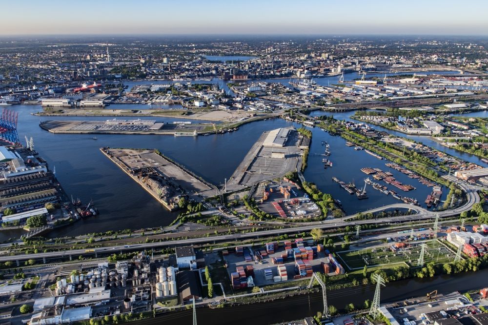 Hamburg von oben - Containerterminal im Containerhafen Oderhafen und Travehafen im Hamburger Hafen im Süden von Hamburg