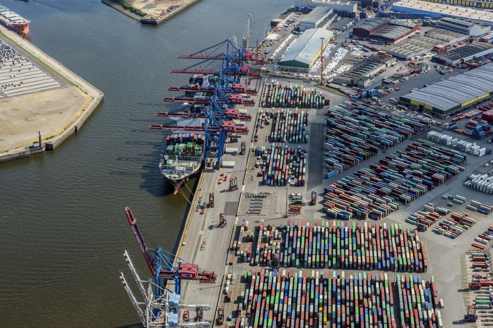 Luftbild Hamburg - Containerterminal Tollerort im Containerhafen des Überseehafen im Stadtteil Steinwerder in Hamburg mit dem Klärwerk Köhlbrandhöft