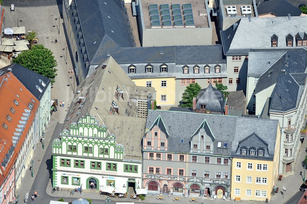 Luftaufnahme Weimar - Cranachhaus am Markt in Weimar in Thüringen