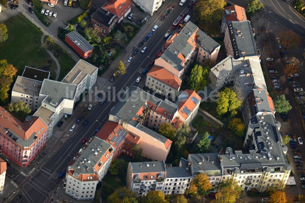 Luftbild Berlin Pankow - Dach- Landschaft der Altbau - Wohngebiete im Stadtteil Pankow von Berlin
