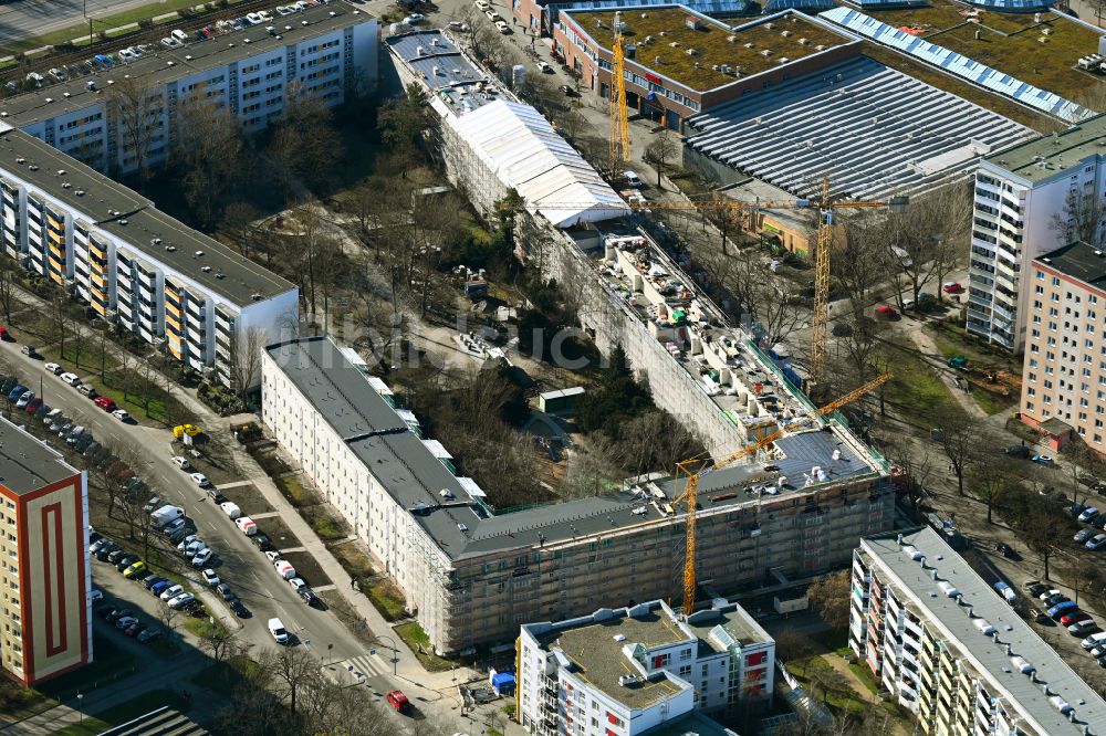 Luftbild Berlin - Dachaufstockung der Gebäude im Wohngebiet Genslerstraße - Liebenwalder Straße - in Berlin, Deutschland
