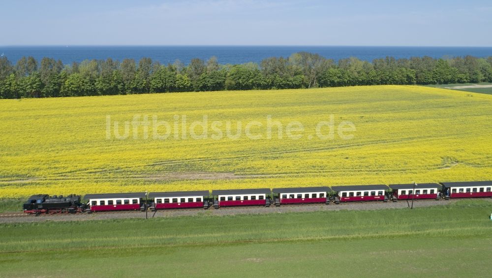 Wittenbeck von oben - Dampfeisenbahn Molli in Wittenbeck im Bundesland Mecklenburg-Vorpommern, Deutschland