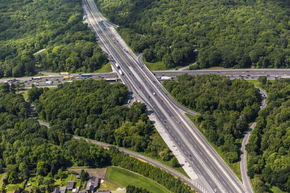 Oberhausen aus der Vogelperspektive: Das Autobahnkreuz Oberhausen im Bundesland Nordrhein-Westfalen