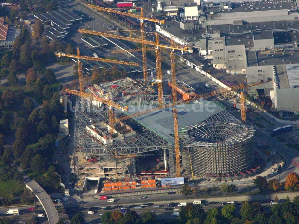 Luftaufnahme München / Bayern - Das BMW-Verkaufswerk in München 11.10.2005