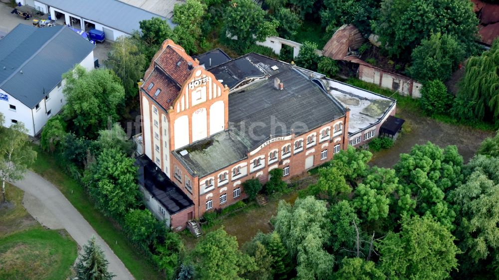 Thale von oben - Das ehemalige Hotel Alte Mühle in Weddersleben im Bundesland Sachsen-Anhalt, Deutschland