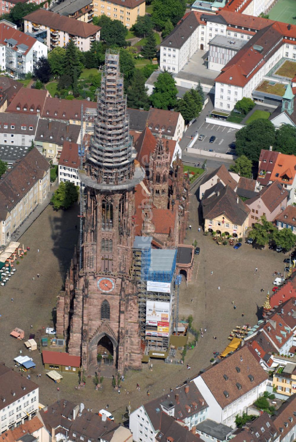 Freiburg im Breisgau aus der Vogelperspektive: Das Freiburger Münster