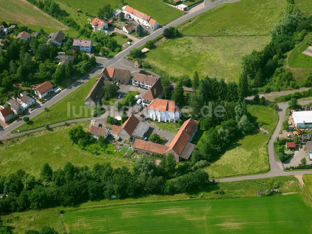Bolanden von oben - Das Kloster Bolanden im Bundesland Rheinland-Pfalz