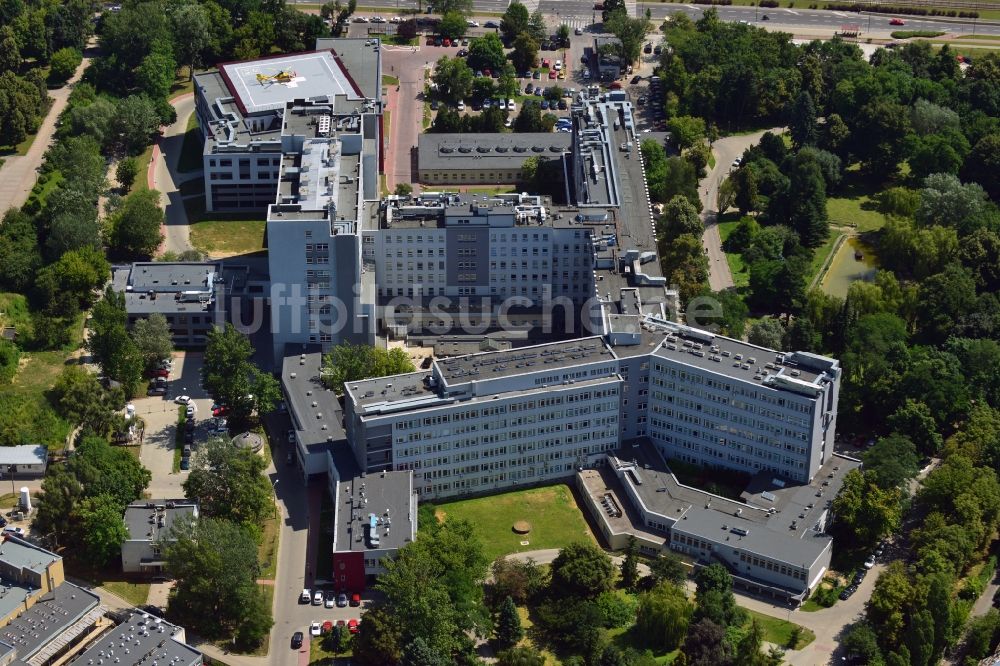 Warschau aus der Vogelperspektive: Das Zentrale Klinische Krankenhaus des Innenministeriums in Warschau in Polen