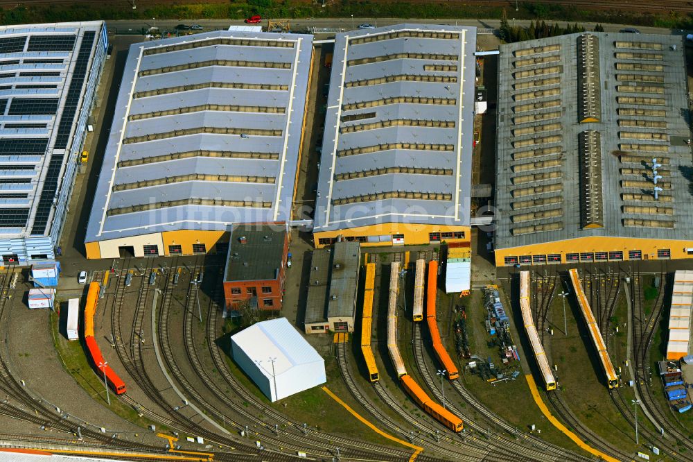 Luftbild Berlin - Depot des Betriebswerkes der BVG am Machandelweg in Berlin, Deutschland