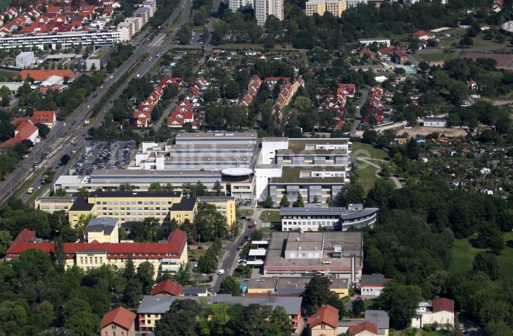 Luftbild Erfurt - Der Gebäude- Komplex des Helios Klinikum an der Nordhäuser Straße in Erfurt im Bundesland Thüringen