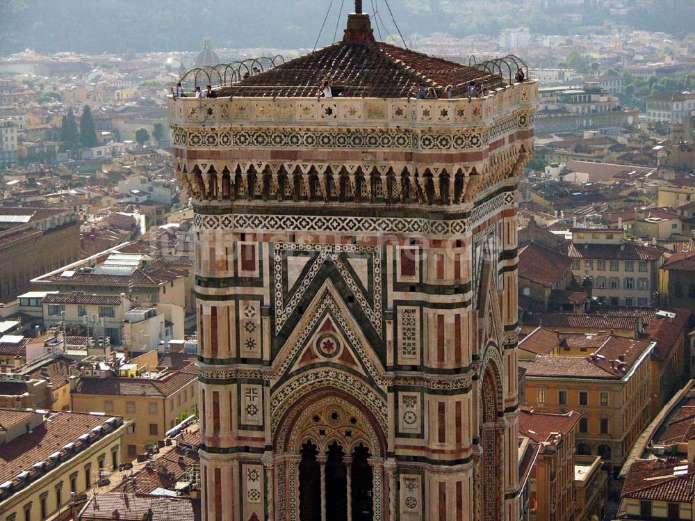 Florenz von oben - Der Glockenturm von Santa Maria del Fiore (Dom von Florenz)