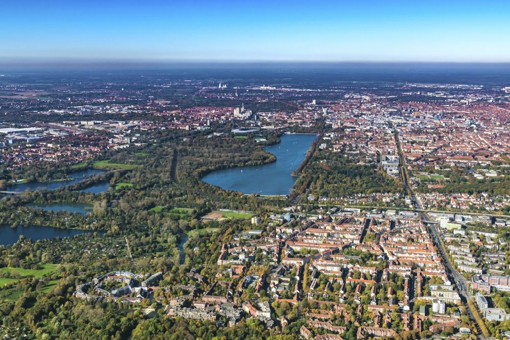 Luftbild Hannover - Der Maschsee am Stadtteil Südstadt in Hannover im Bundesland Niedersachsen