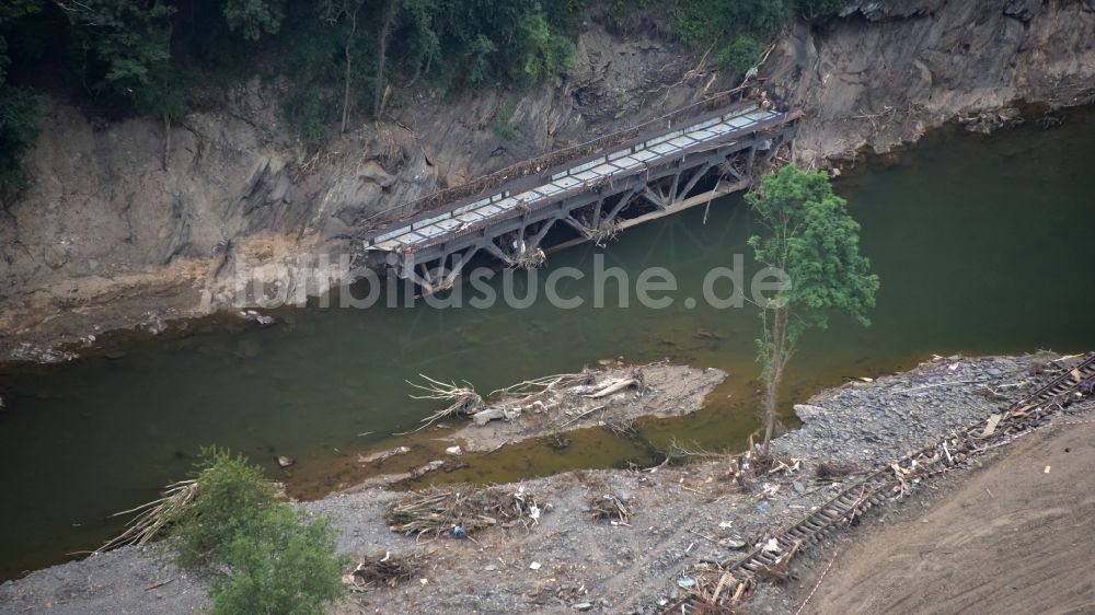 Mayschoß von oben - Die aufgrund der Hochwasserkatastrophe aus dem Juli 2021 zerstörten Brücken im Bundesland Rheinland-Pfalz, Deutschland