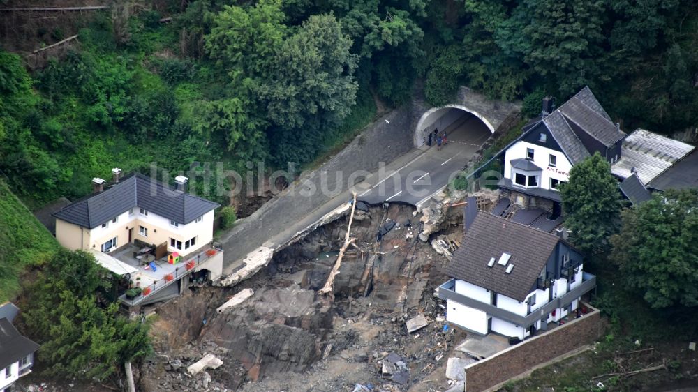 Luftbild Altenahr - Die aufgrund der Hochwasserkatastrophe aus dem Juli 2021 zerstörten Gebäude in Altenahr, Tunnelstraße im Bundesland Rheinland-Pfalz, Deutschland