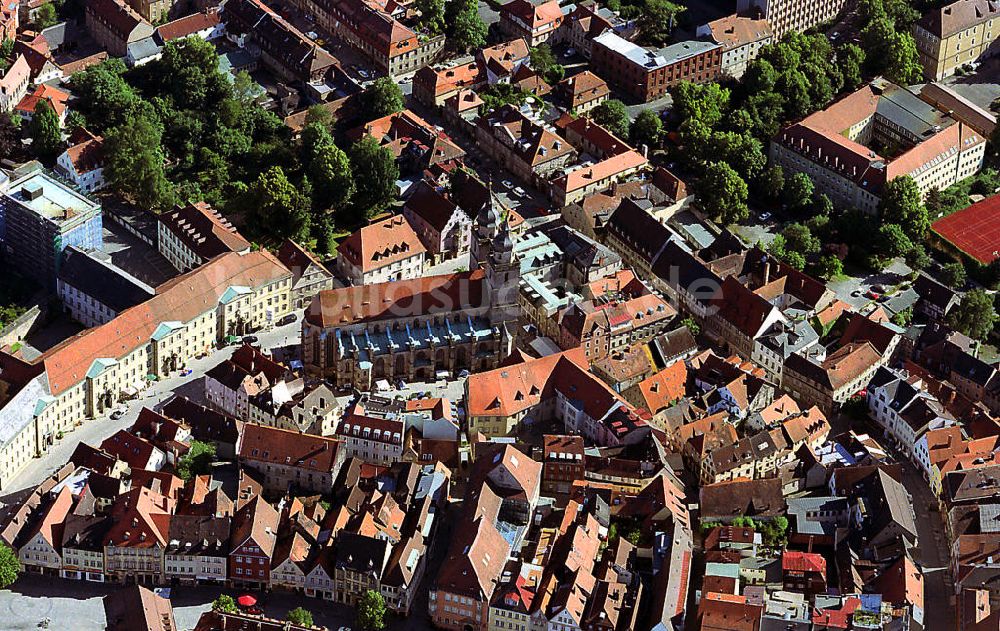 Bayreuth von oben - Die Evangelisch-Lutherische Stadtkirche in der Kanzleistraße in der Altstadt von Bayreuth