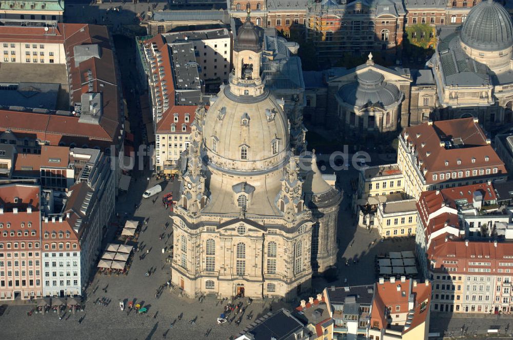 Dresden aus der Vogelperspektive: Die Frauenkirche in Dresden