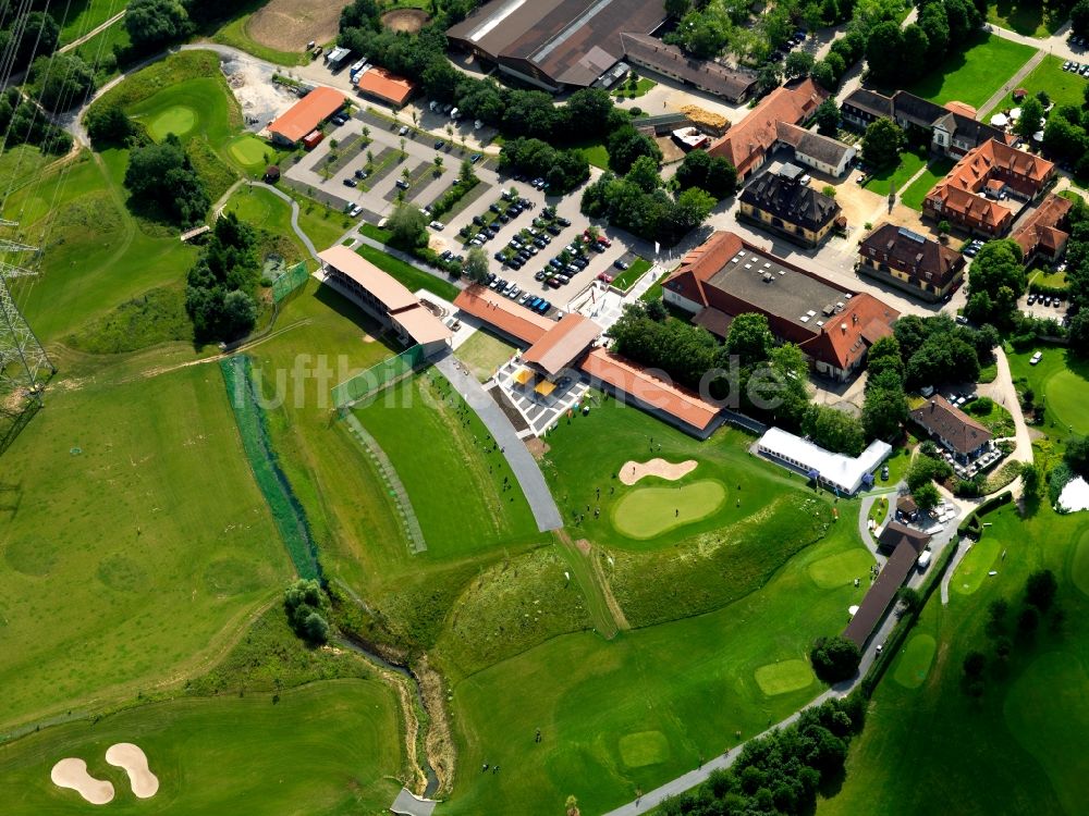 Luftaufnahme Ludwigsburg - Die Golfanlage Schloss Monrepos in Ludwigsburg im Bundesland Baden-Württemberg