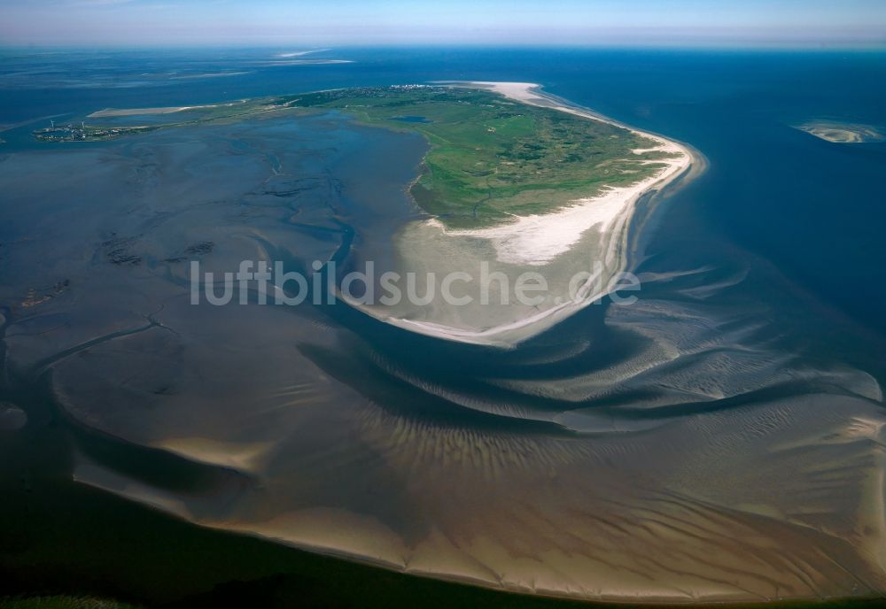 Luftbild Borkum - Die Insel Borkum im Wattenmeer im Bundesland Niedersachsen