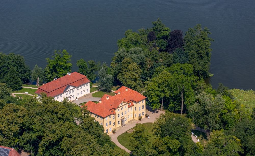 Luftbild Mirow - Die Mirower Schlossinsel mit ihrem Gebäudeensemble in Mirow im Bundesland Mecklenburg-Vorpommern