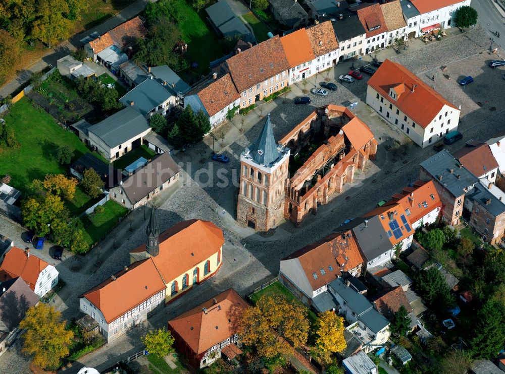 Luftaufnahme Lieberose - Die Stadtkirche in Lieberose im Bundesland Brandenburg