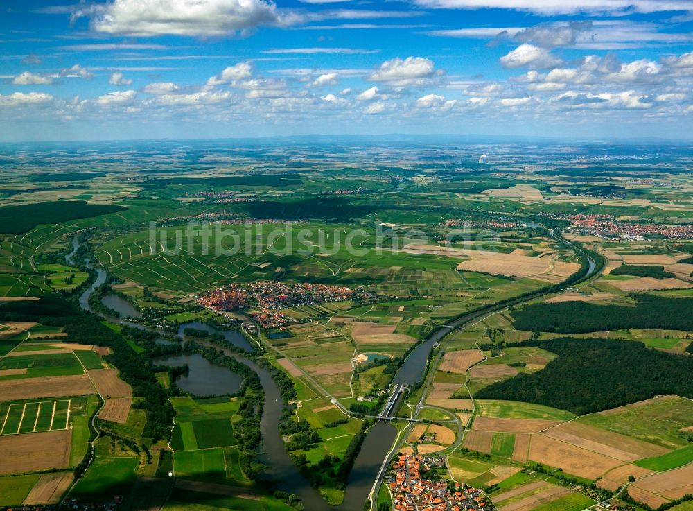 Luftbild Volkach - Die Volkacher Mainschleife im Ortsteil Escherndorf der Stadt Volkach im Bundesland Bayern