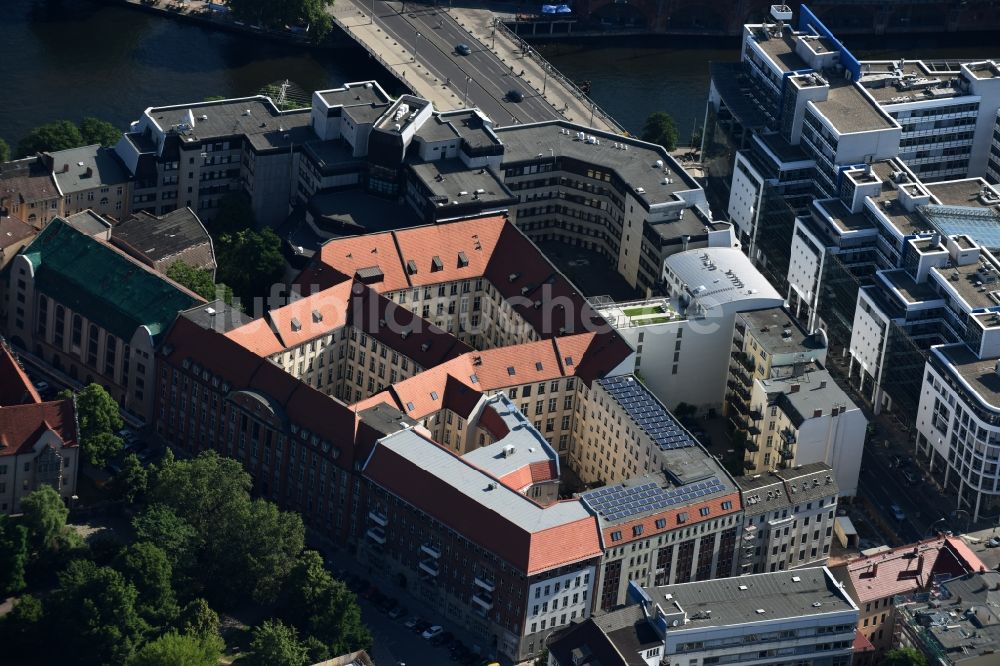 Luftaufnahme Berlin - Diplomatischen Vertretung Botschaft und Generalkonsulate der Volksrepublik China in der Bundesrepublik Deutschland in Berlin