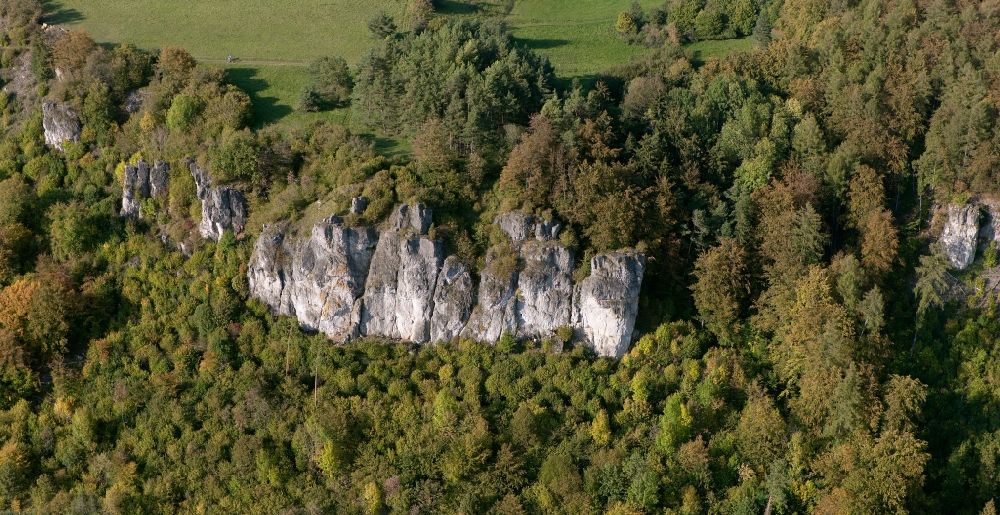 Gerolstein von oben - Dolomitfelsen bei Gerolstein im Bundesland Rheinland-Pfalz