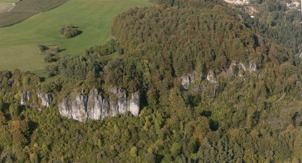Luftaufnahme Gerolstein - Dolomitfelsen bei Gerolstein im Bundesland Rheinland-Pfalz