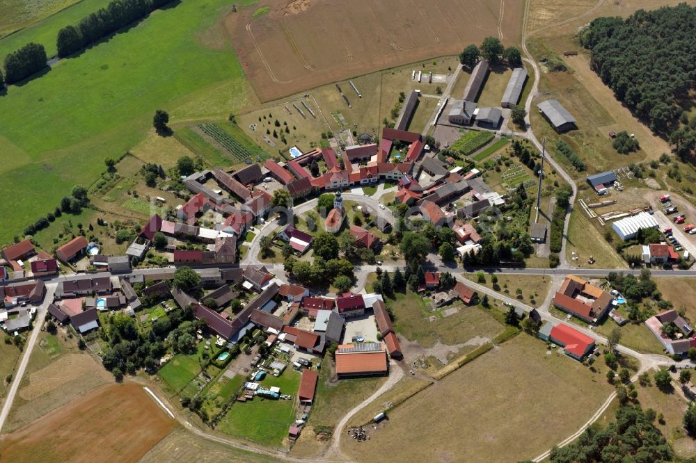 Alt Bork aus der Vogelperspektive: Dorf - Ansicht von Alt Bork im Bundesland Brandenburg