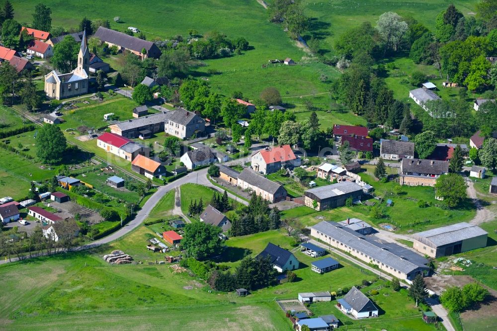 Luftaufnahme Altthymen - Dorf - Ansicht in Altthymen im Bundesland Brandenburg, Deutschland