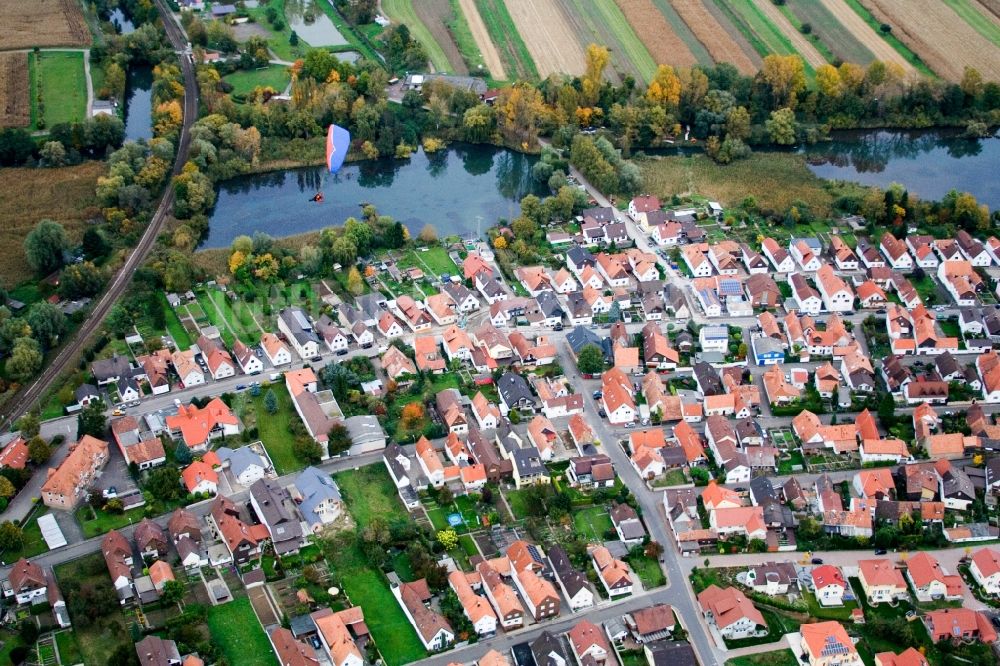 Luftaufnahme Berg (Pfalz) - Dorf - Ansicht in Berg (Pfalz) im Bundesland Rheinland-Pfalz