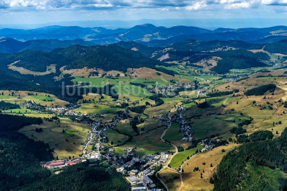 Bernau im Schwarzwald von oben - Dorf - Ansicht in Bernau im Schwarzwald im Bundesland Baden-Württemberg, Deutschland