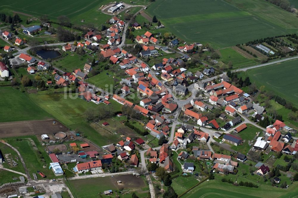 Breitenbach aus der Vogelperspektive: Dorf - Ansicht von Breitenbach im Bundesland Sachsen-Anhalt