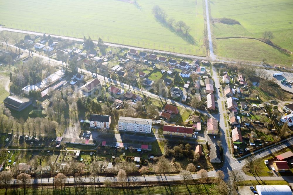 Dambeck aus der Vogelperspektive: Dorf - Ansicht in Dambeck im Bundesland Mecklenburg-Vorpommern, Deutschland