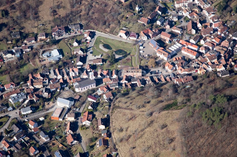 Dernbach von oben - Dorf - Ansicht in Dernbach im Bundesland Rheinland-Pfalz