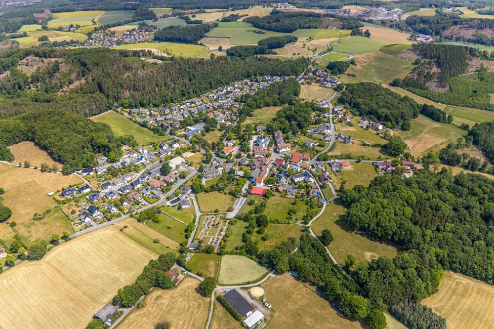 Luftbild Eisborn - Dorf - Ansicht in Eisborn im Bundesland Nordrhein-Westfalen, Deutschland