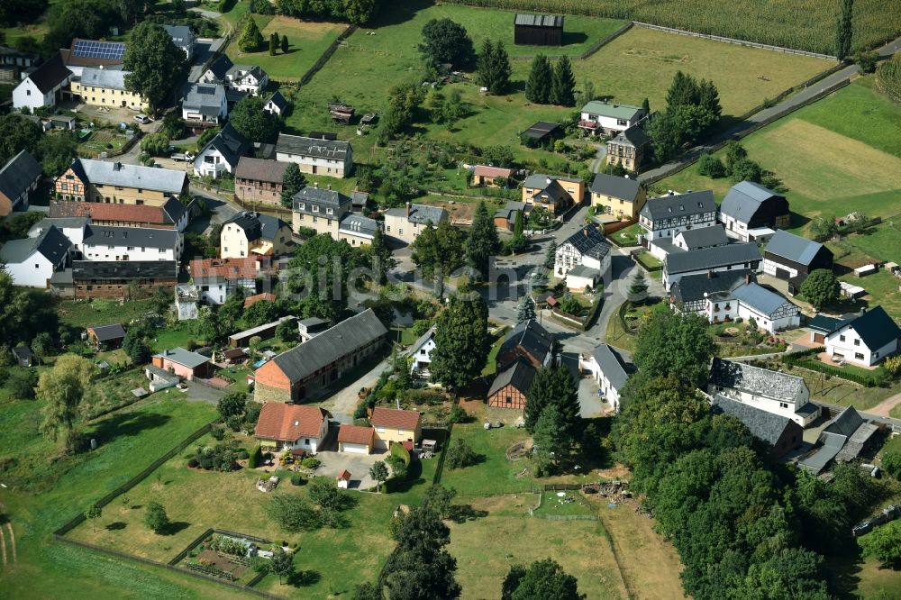 Waltersdorf aus der Vogelperspektive: Dorf - Ansicht von Greiz im Bundesland Thüringen