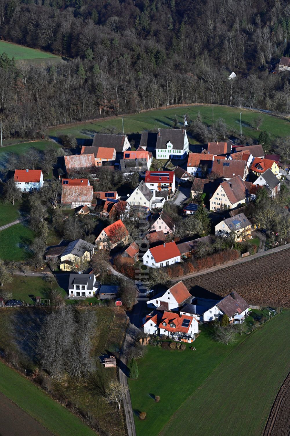 Happurg aus der Vogelperspektive: Dorf - Ansicht in Happurg im Bundesland Bayern, Deutschland