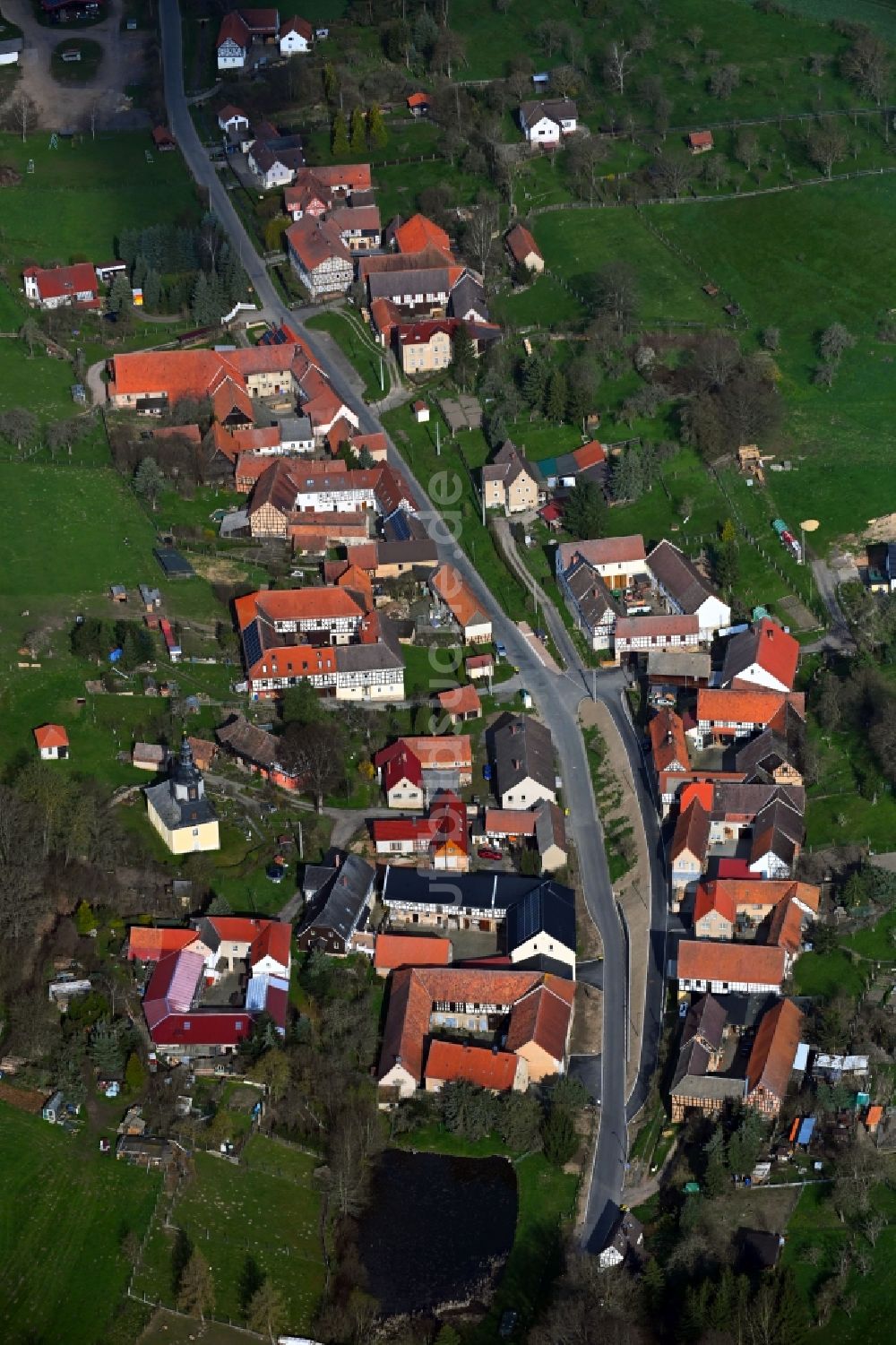 Luftbild Hellborn - Dorf - Ansicht in Hellborn im Bundesland Thüringen, Deutschland