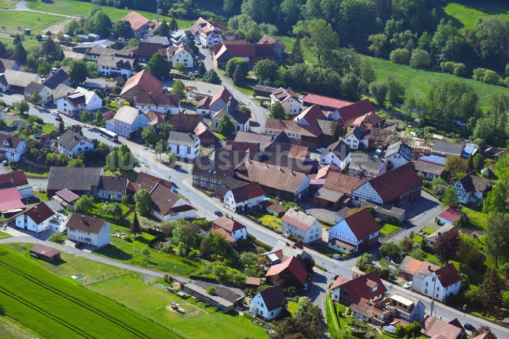 Luftbild Hutzdorf - Dorf - Ansicht in Hutzdorf im Bundesland Hessen, Deutschland