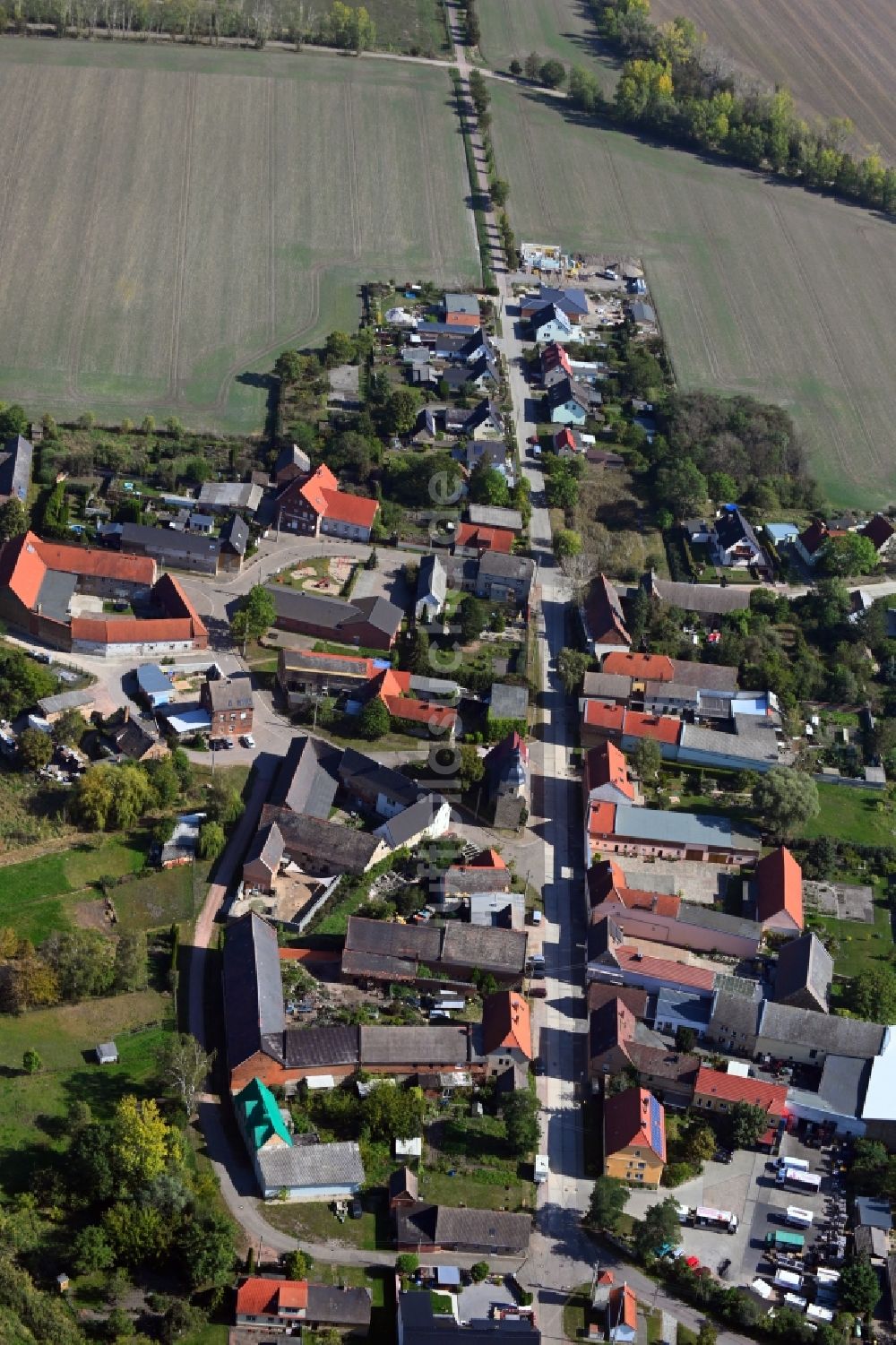 Luftaufnahme Knapendorf - Dorf - Ansicht in Knapendorf im Bundesland Sachsen-Anhalt, Deutschland
