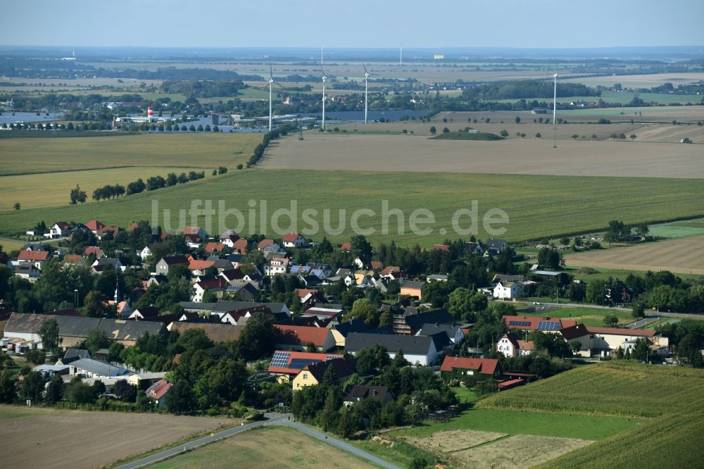 Körlitz aus der Vogelperspektive: Dorf - Ansicht von Körlitz im Bundesland Sachsen